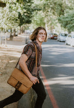 Load image into Gallery viewer, Frankie Satchel